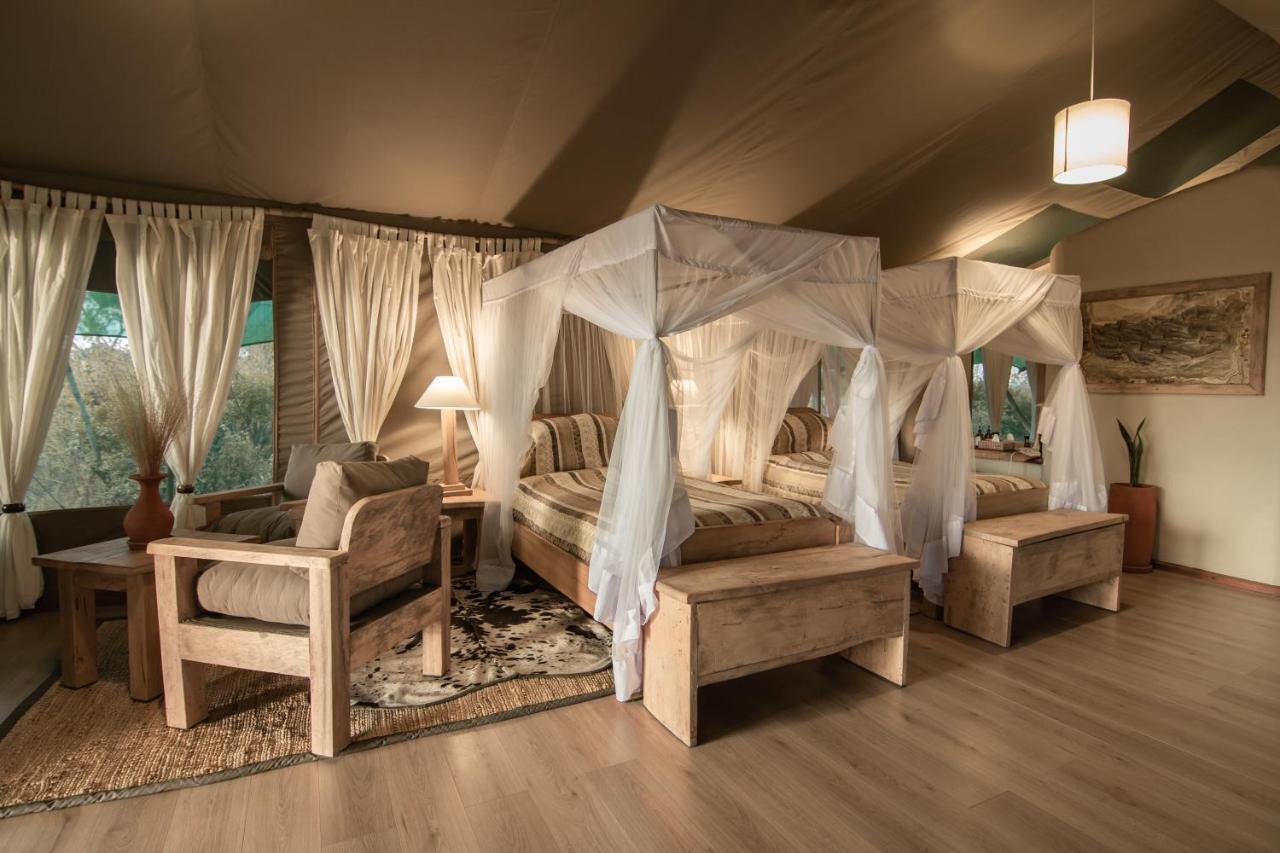 Kibo Safari Camp Vila Amboseli Exterior foto