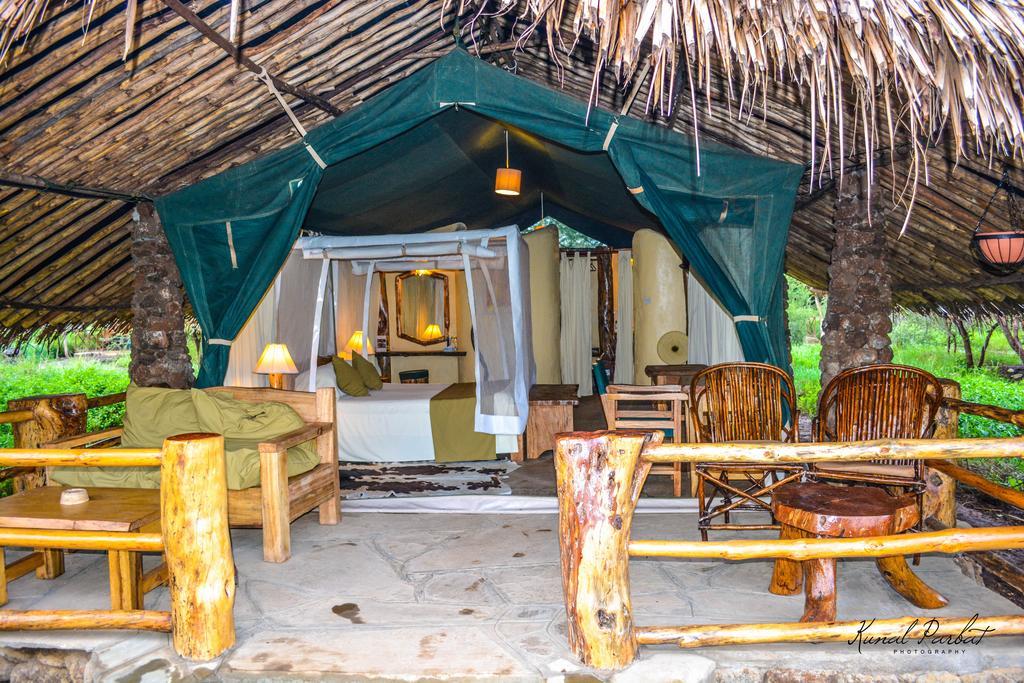 Kibo Safari Camp Vila Amboseli Exterior foto