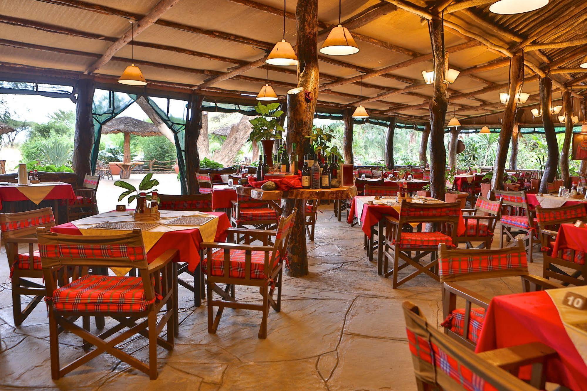 Kibo Safari Camp Vila Amboseli Exterior foto