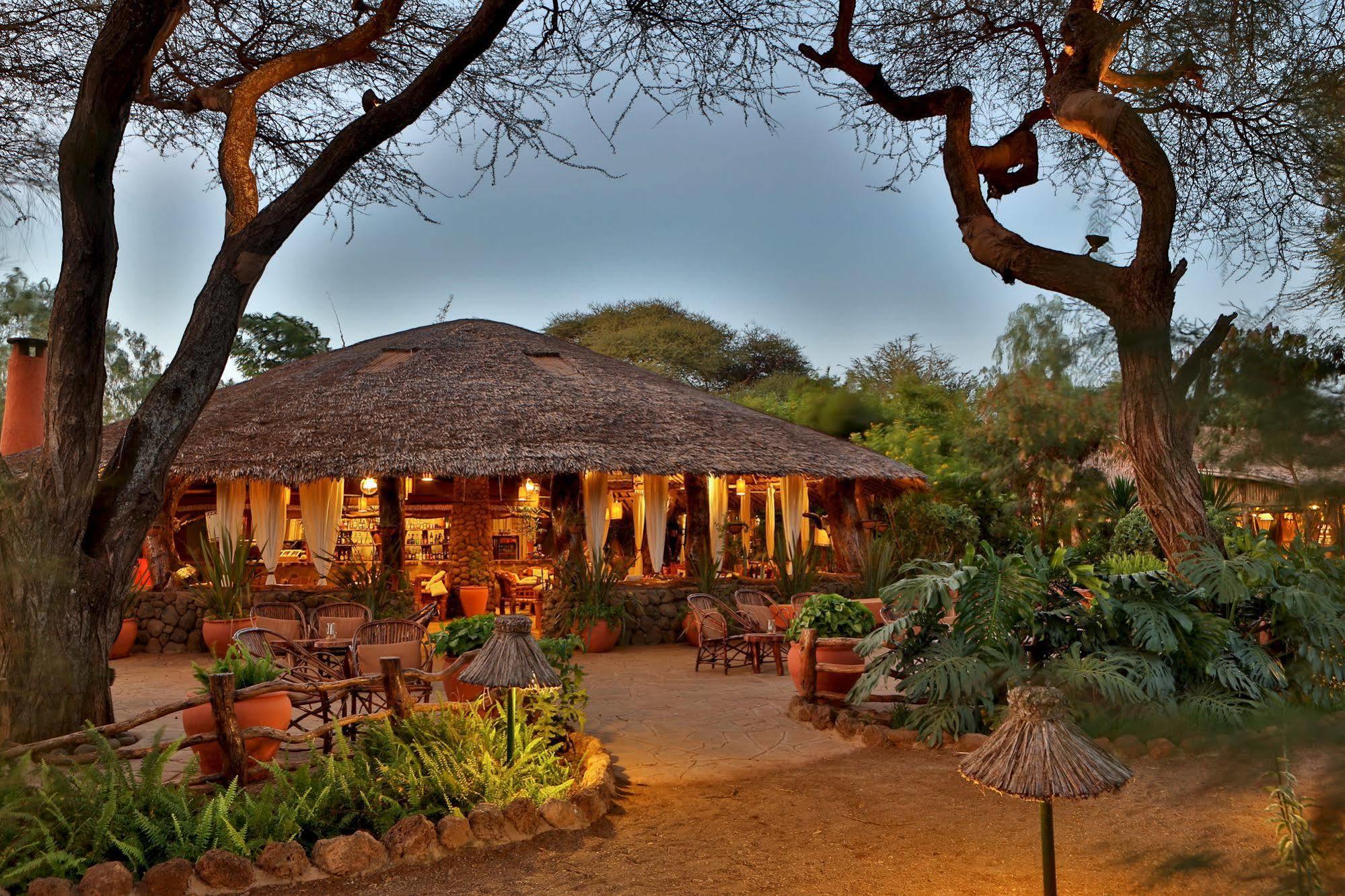 Kibo Safari Camp Vila Amboseli Exterior foto