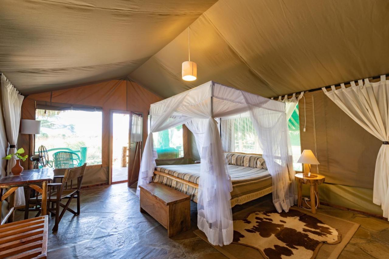 Kibo Safari Camp Vila Amboseli Exterior foto