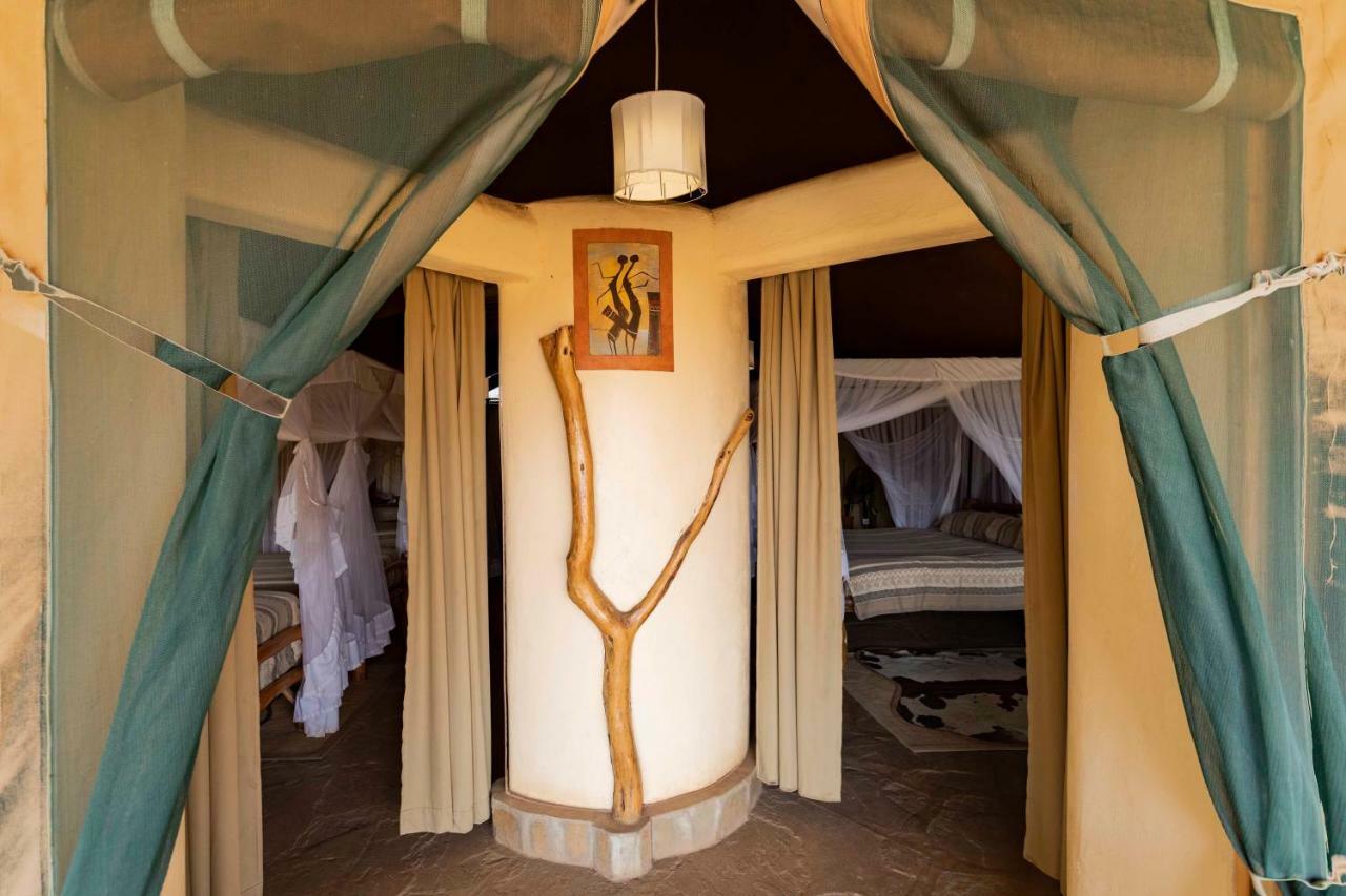 Kibo Safari Camp Vila Amboseli Exterior foto