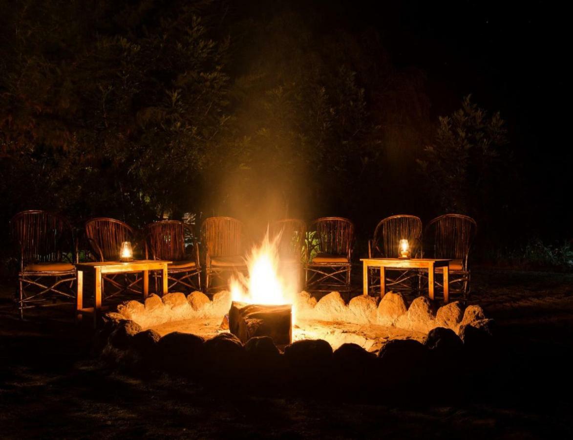 Kibo Safari Camp Vila Amboseli Exterior foto