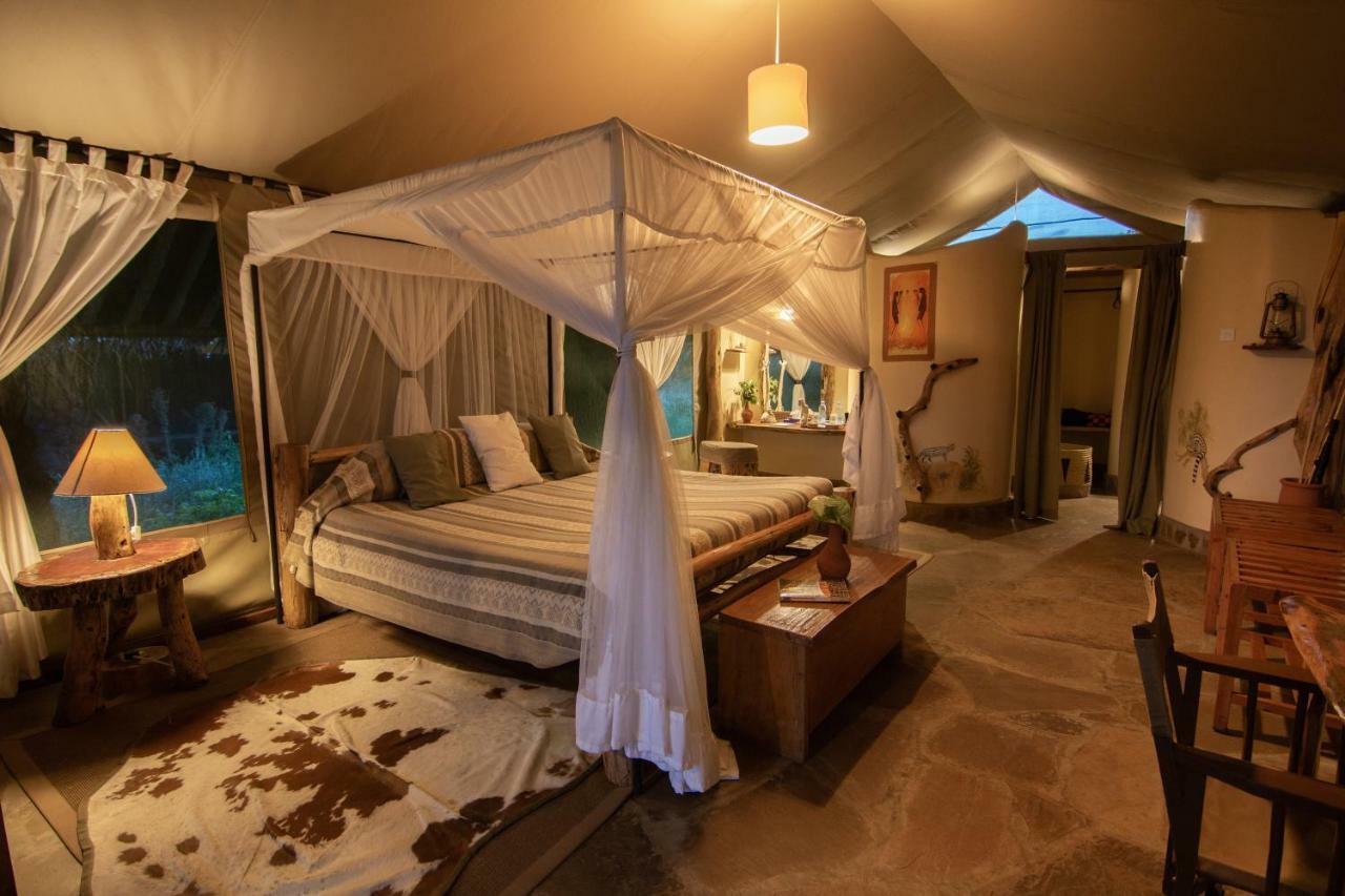 Kibo Safari Camp Vila Amboseli Exterior foto